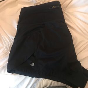 Black Lululemon shorts (lined)